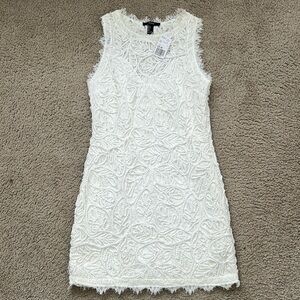 White lace fitted dress